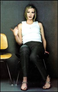 Lisa Kudrow feet photo thumbnail
