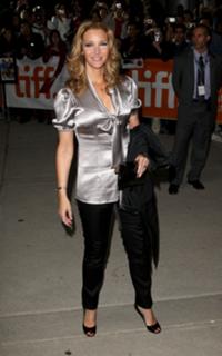 Lisa Kudrow feet photo thumbnail