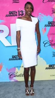 Lisa Leslie feet photo 3