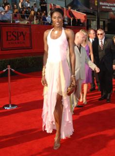 Lisa Leslie feet photo 1