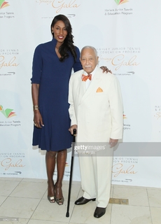Lisa Leslie feet photo 14