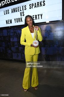 Lisa Leslie feet photo 5