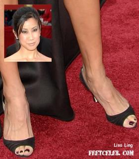 Lisa Ling feet photo thumbnail