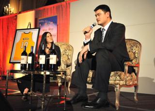 Lisa Ling feet photo thumbnail