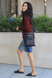 Lisa Ling feet photo thumbnail