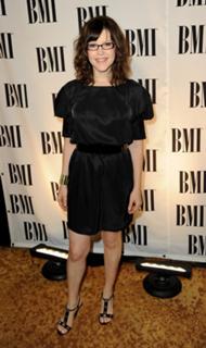 Lisa Loeb feet photo 6