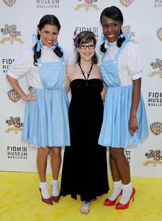 Lisa Loeb feet photo 1