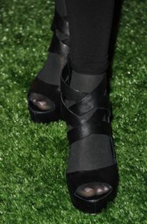 Lisa Loeb feet photo 19