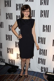 Lisa Loeb feet photo 14