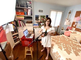 Lisa Loeb feet photo 7