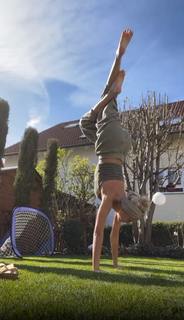 Lisa Mantler feet photo 15