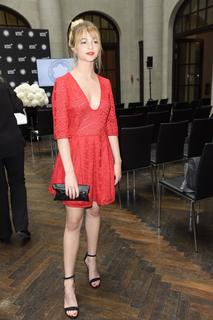 Lisa-Marie Koroll feet photo thumbnail