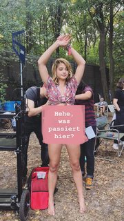 Lisa-Marie Koroll feet photo thumbnail