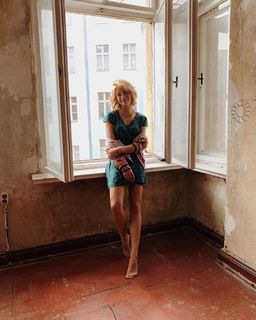 Lisa-Marie Koroll feet photo thumbnail