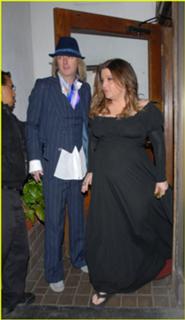 Lisa Marie Presley feet photo thumbnail