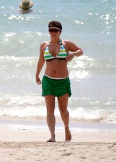 Lisa Marie Presley feet photo thumbnail