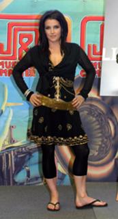 Lisa Marie Presley feet photo thumbnail