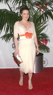 Lisa Marie Presley feet photo thumbnail