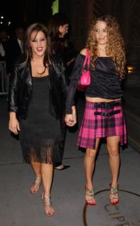 Lisa Marie Presley feet photo thumbnail