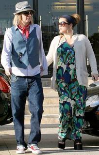 Lisa Marie Presley feet photo thumbnail