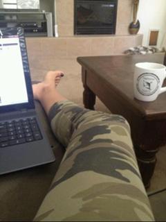 Lisa Marie Varon feet photo thumbnail