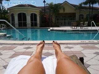 Lisa Marie Varon feet photo thumbnail