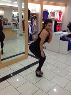 Lisa Marie Varon feet photo thumbnail