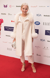 Lisa Maxwell feet photo 3