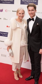 Lisa Maxwell feet photo 2