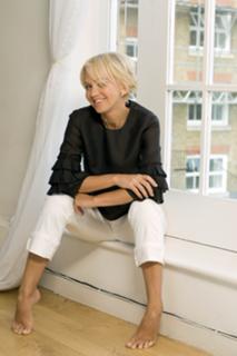 Lisa Maxwell feet photo 14