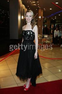 Lisa McCune feet photo 3