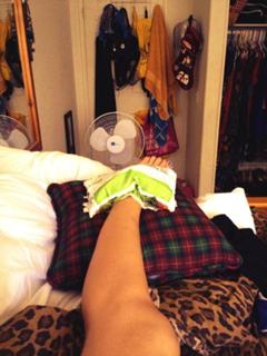 Lisa Michelle Cimorelli feet photo 12