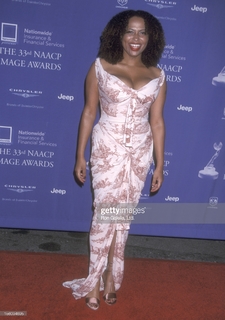 Lisa Nicole Carson feet photo 6