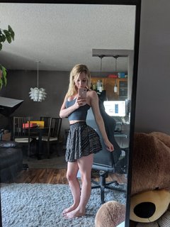 Lisa Peach feet photo thumbnail