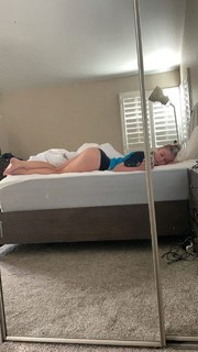 Lisa Peach feet photo thumbnail