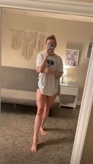 Lisa Peach feet photo thumbnail