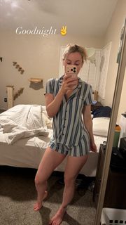 Lisa Peach feet photo 1