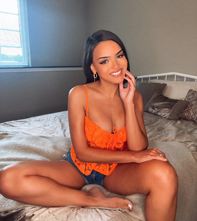 Lisa Ramos feet photo 5