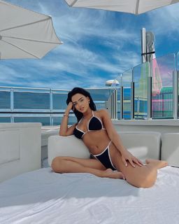 Lisa Ramos feet photo 3