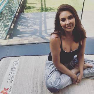 Lisa Ray feet photo 11