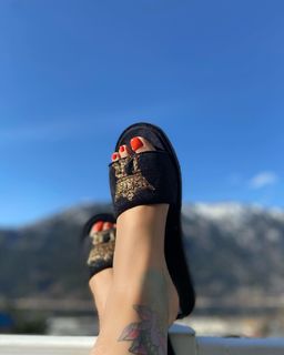 Lisa Ray feet photo 19