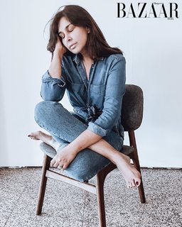 Lisa Ray feet photo 9