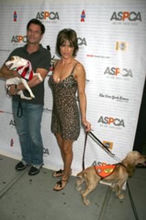 Lisa Rinna feet photo thumbnail