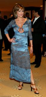 Lisa Rinna feet photo thumbnail