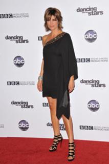 Lisa Rinna feet photo thumbnail