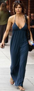 Lisa Rinna feet photo thumbnail