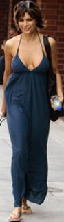 Lisa Rinna feet photo thumbnail