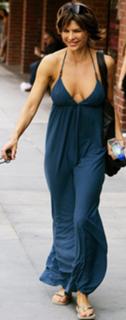 Lisa Rinna feet photo thumbnail