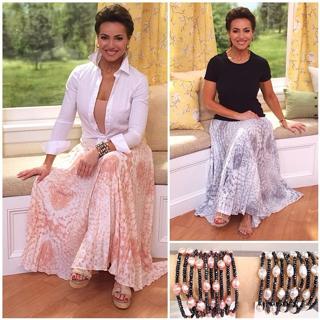 Lisa Robertson feet photo thumbnail