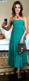 Lisa Robertson feet photo thumbnail